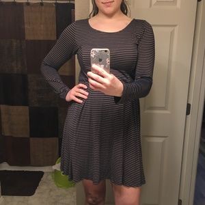 Lulu E Bebe Striped flare long sleeve dress size Small